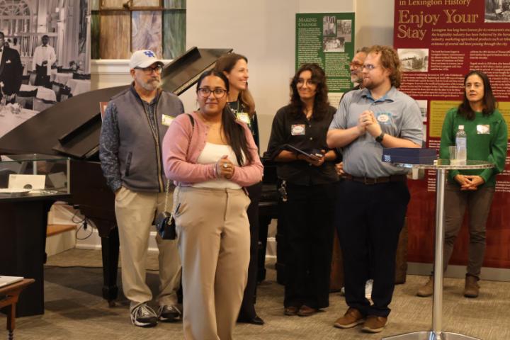 A picture with multiple students, faculty members, and the THM speaker, Dr. Alejandro Sánchez Alvarado.